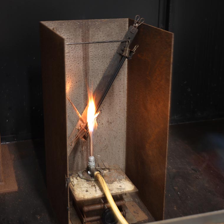 一条ケーブル燃焼試験